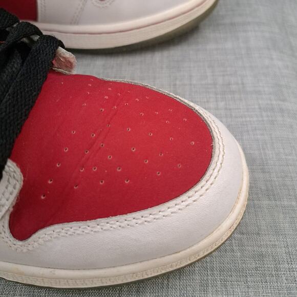 Nike Air Jordan 1 Mid GS size 4.5y 4.5 575441-123 RARE vi Carmine 2014 - Picture 9 of 15